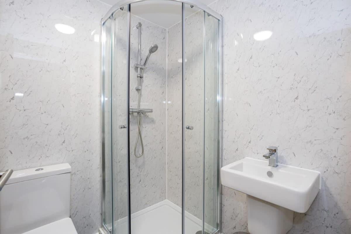 Charming 1 Bedroom Apartment In Leeds 리즈 외부 사진